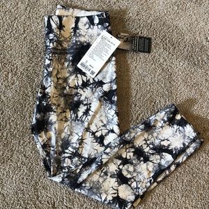 Lululemon Tie-dye Wunder Under HR 7/8